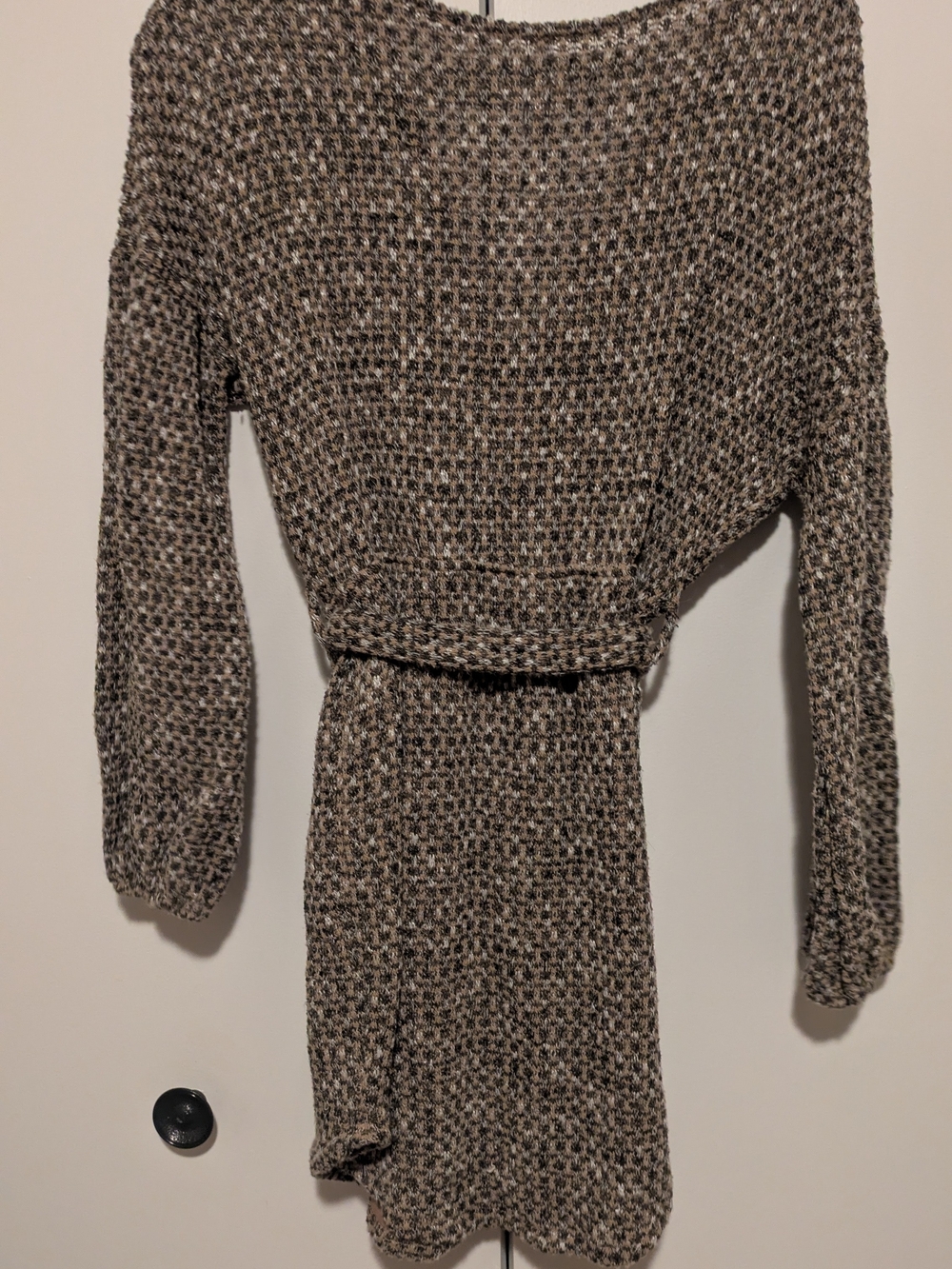 Long-Sleeve Textured Knit Dress in Brown and Cream